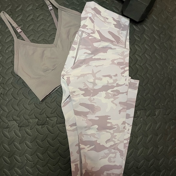 Lululemon Wunder Under Ribbed 28” - Picture 1 of 5